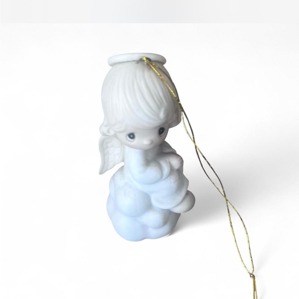Precious Moments Ornament in good condition!